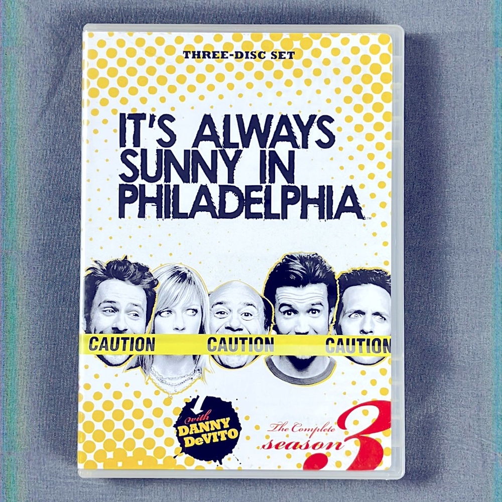 3 For 15 | It's Always Sunny in Philadelphia Season 3 | 3-Disk DVD